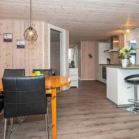 8 Person In Prázdninový dům